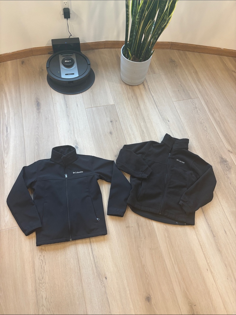 🖤2 boys size medium Columbia Jackets🖤